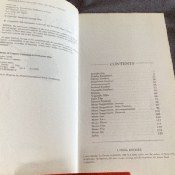 The Book of Fondues, Lorna Rhodes, 120 pages, Vintage cookbook - Picture 3 of 3